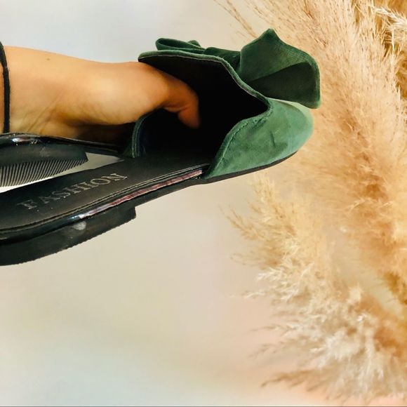 FASHION Emerald Green Velvet Bow Mule Flats Slides - Picture 8 of 9